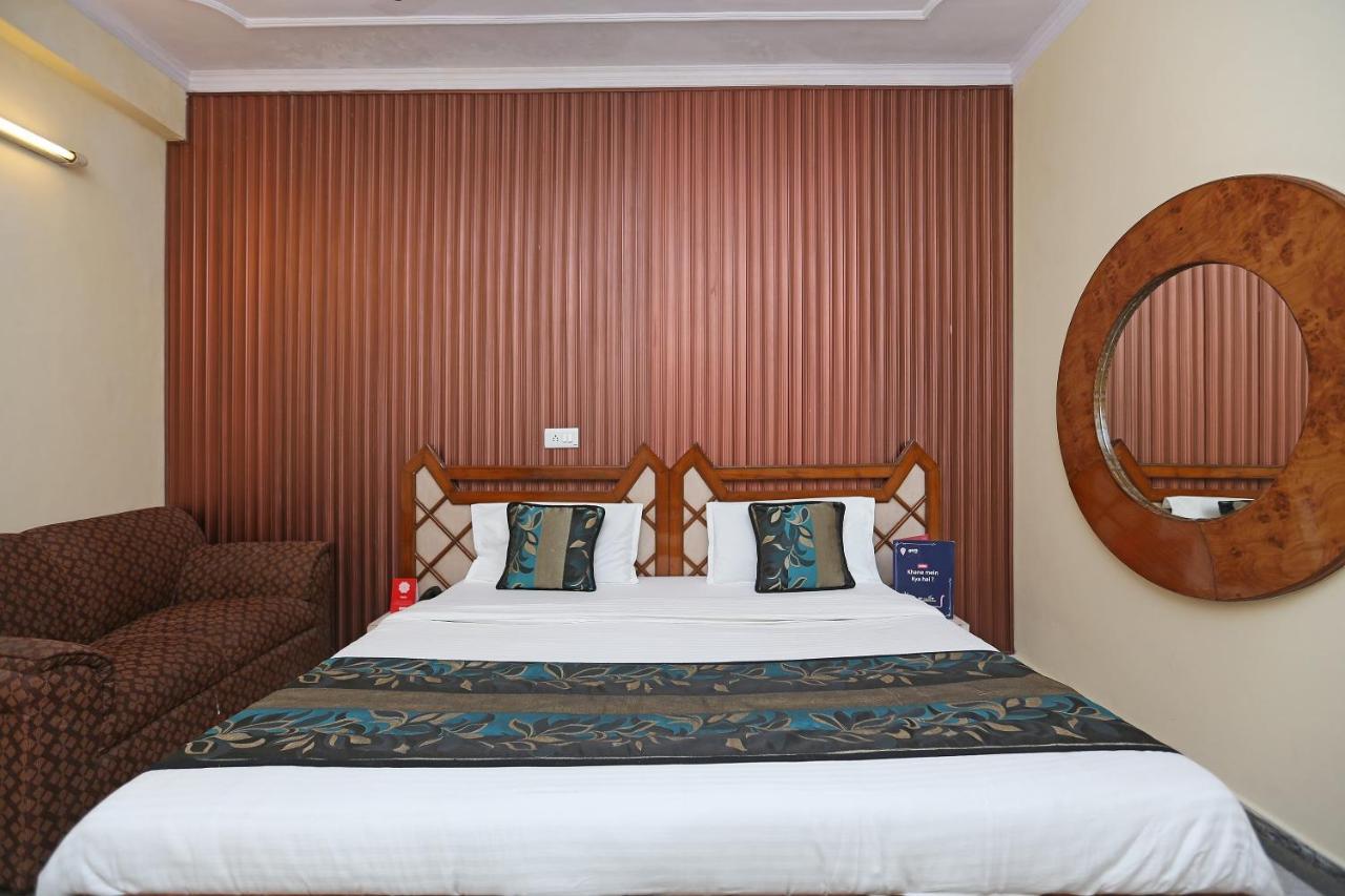 Oyo Flagship 9554 Hotel Grand Plaza Faridábád Kültér fotó